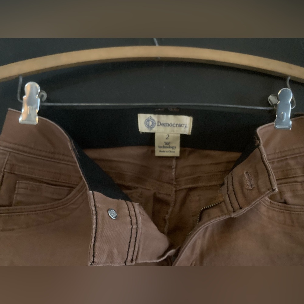 Democracy Brown Straight Leg Women's Jeans - Picture 3 of 3